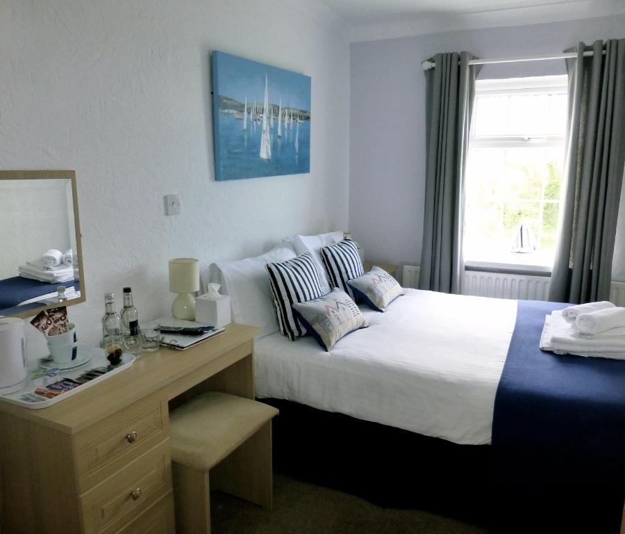 Ty Dderw Country Inn Moelfre Habitación foto